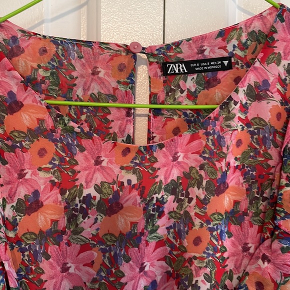 ZARA fantastic floral dress with ruffles like new - Picture 4 of 7